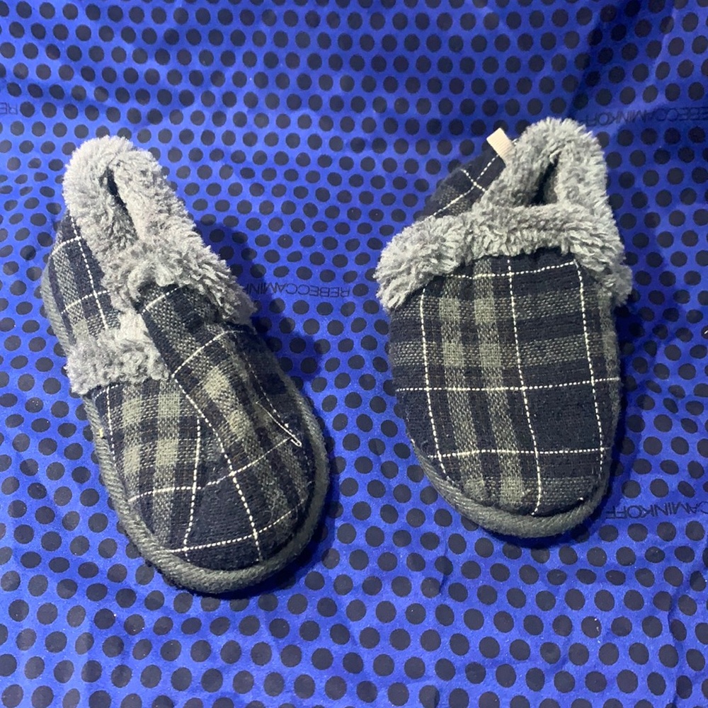 Kids slippers